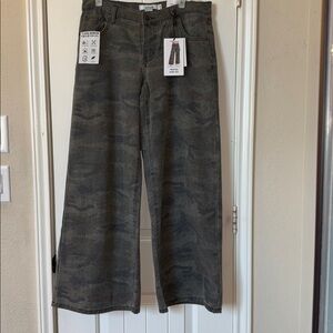 Refrain Camo Print Wide Leg Jeans